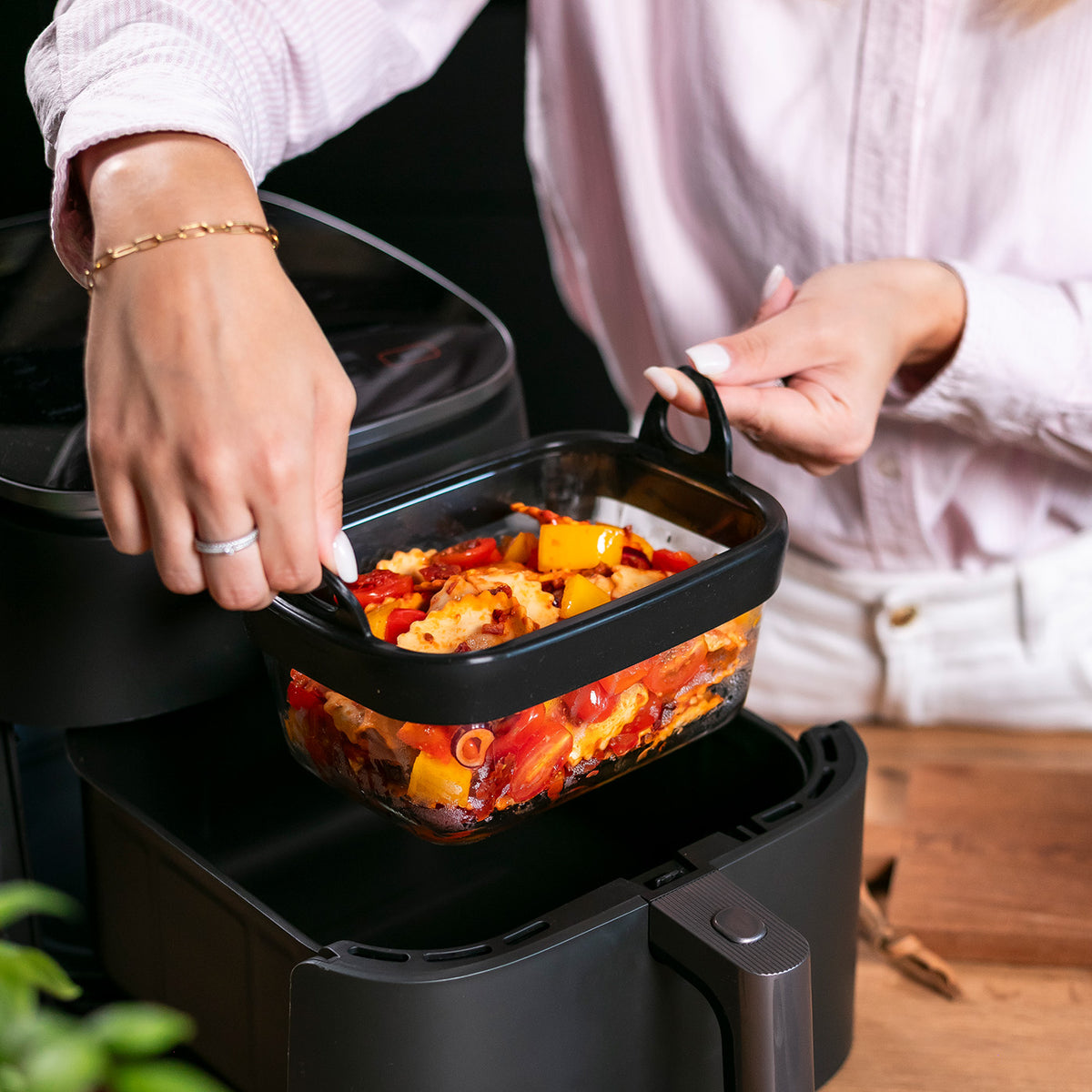 VentiFry Glasauflaufform für Airfryer mit Silikongriffen